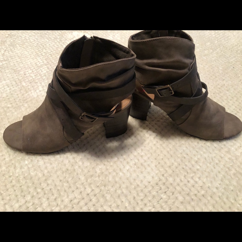 Jelly pop brown heeled sandals 9.5